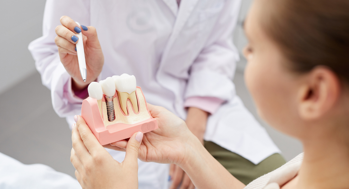 インプラント治療とは何か ― 自分の歯のように噛める選択肢　～インプラント治療～